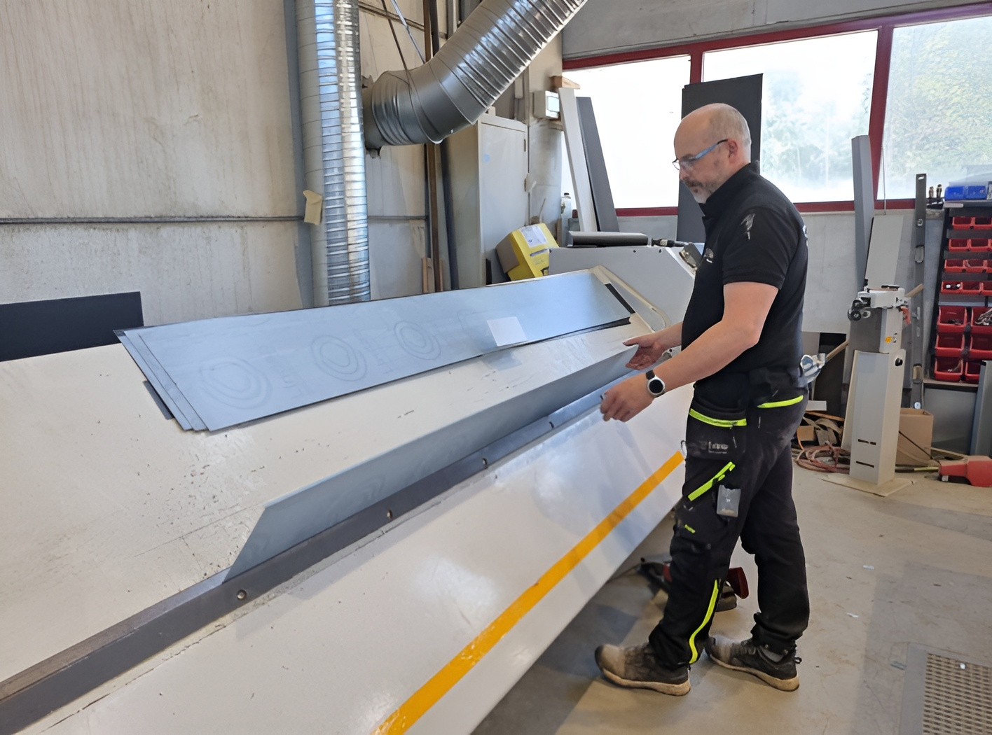 Leknes Blikk og Montering AS