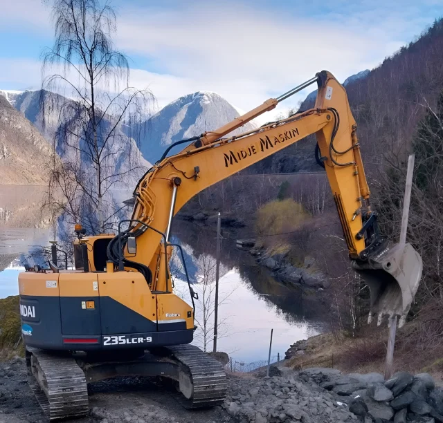 Midje Maskin AS - Grunnarbeid - Aurland, Vestland