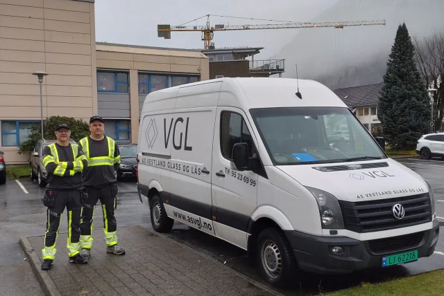 AS Vestland Glass og Lås - Glassarbeid - Fjaler, Vestland