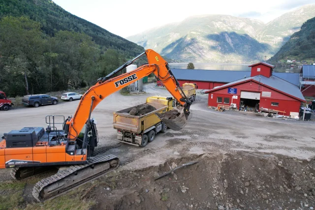 Fosse Maskin Og Transport AS - Grunnarbeid - Vik i Sogn, Vestland